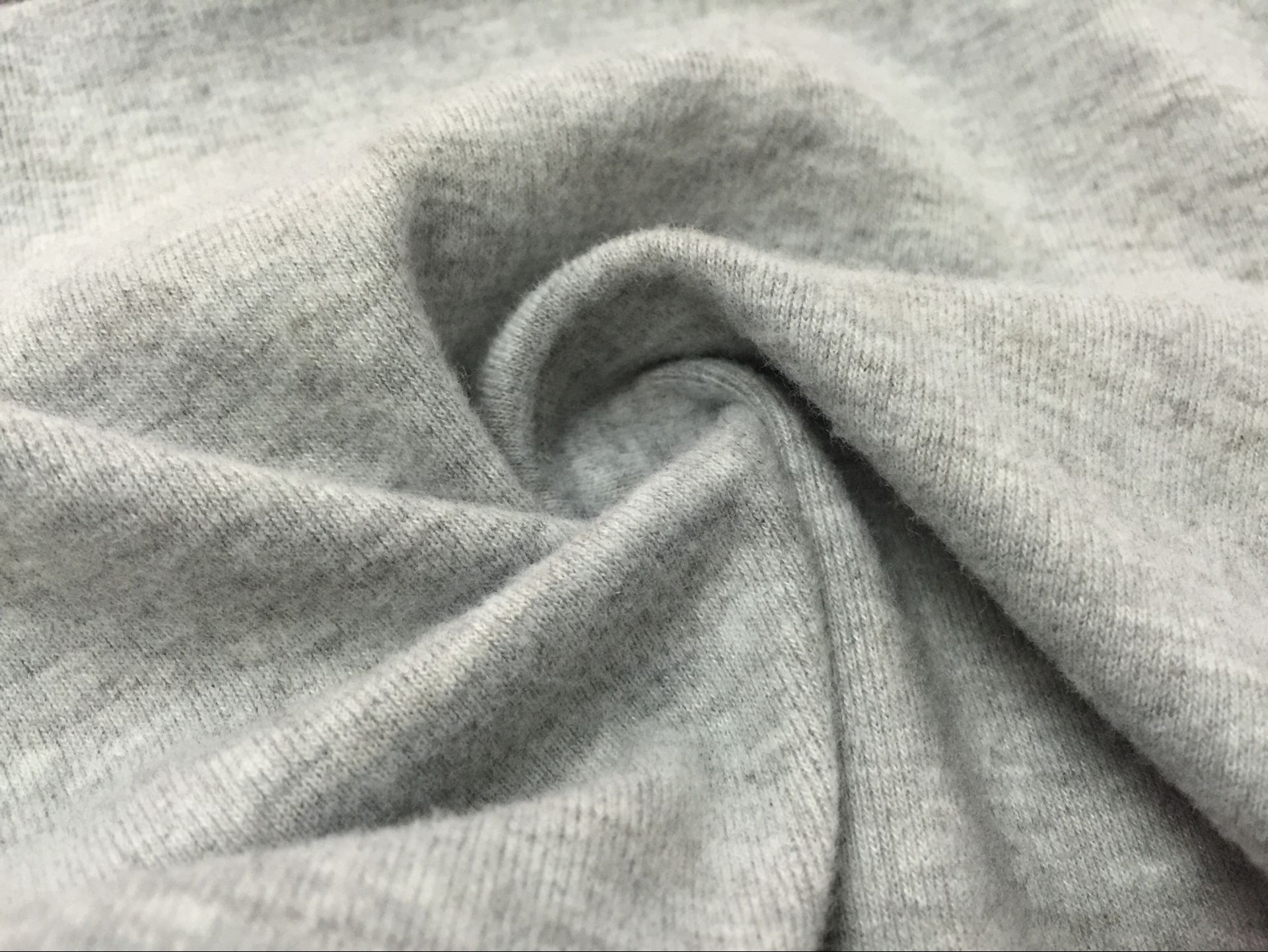 cvc羊毛绒磨毛时装面料 针织开衫休闲服面料 罗纹针织面料批发