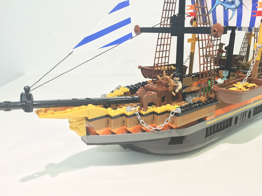 奥斯尼27806 大型渔船出航积木儿童创意diy拼装玩具海盗系列积木