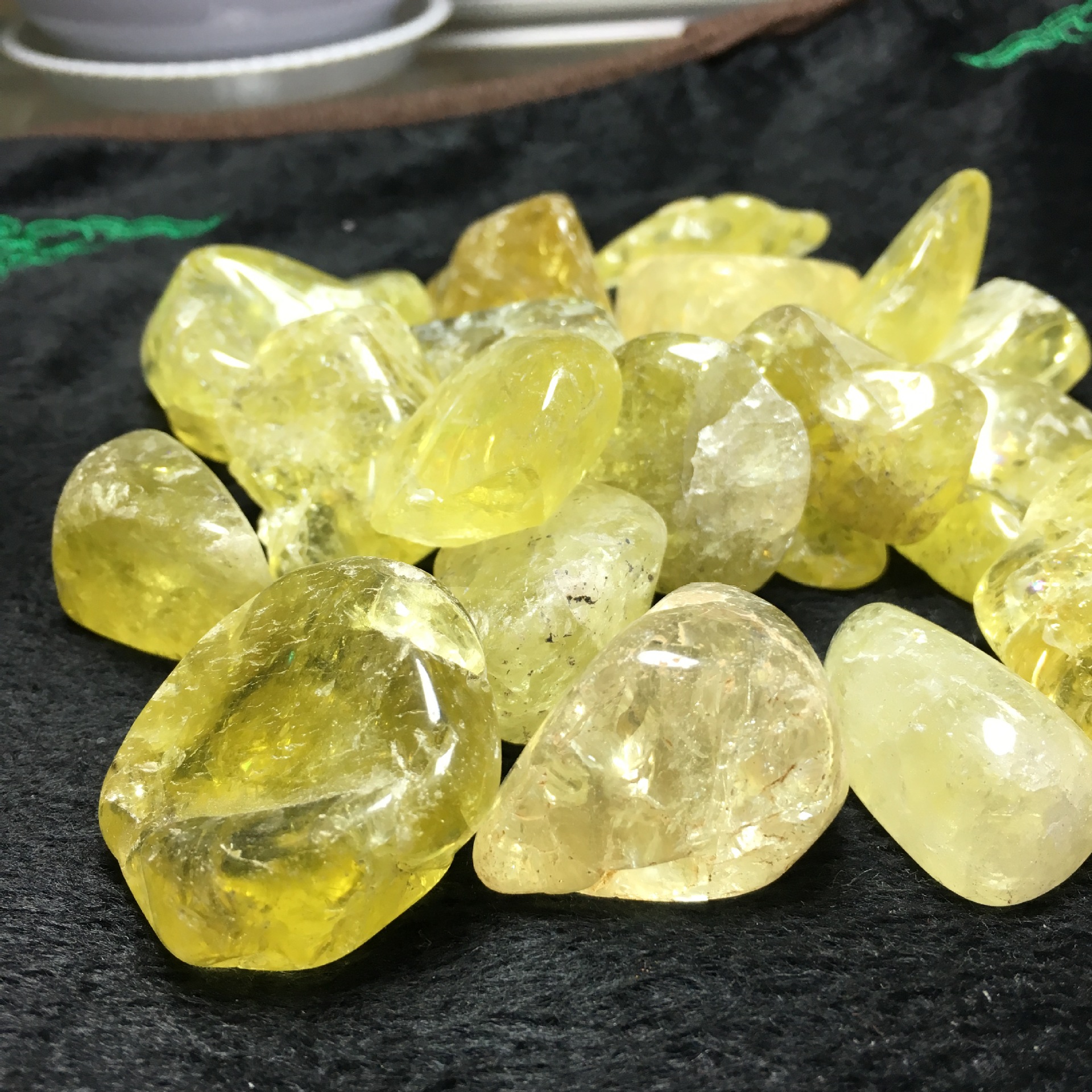 天然黄水晶原石批发装修