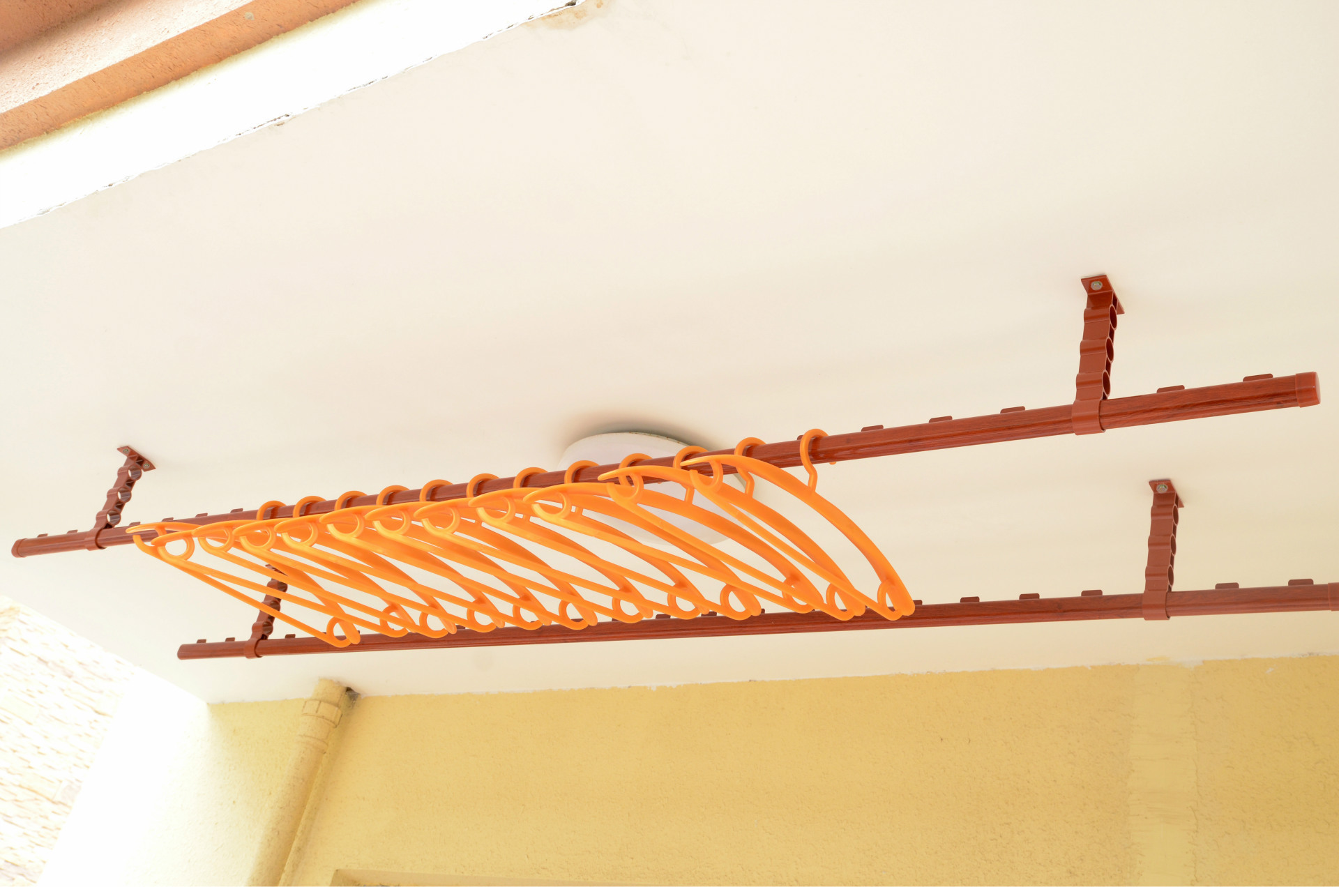 铝合金阳台固定晾衣架顶座 晾衣杆吊脚 晾衣架配件 不锈钢顶座