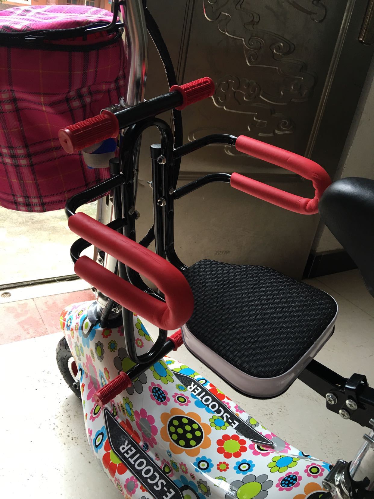 电动车前置儿童座椅宝宝座椅自行车可折叠山地车小孩安全坐