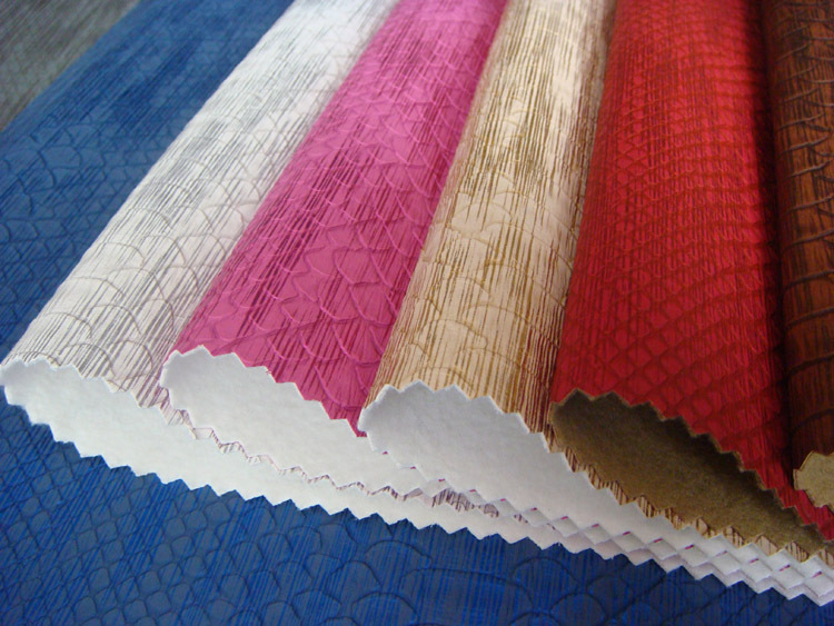 厂家直销 逼真双色动物纹 蛇纹 蛇腹纹pu面料 鞋材箱包服装革