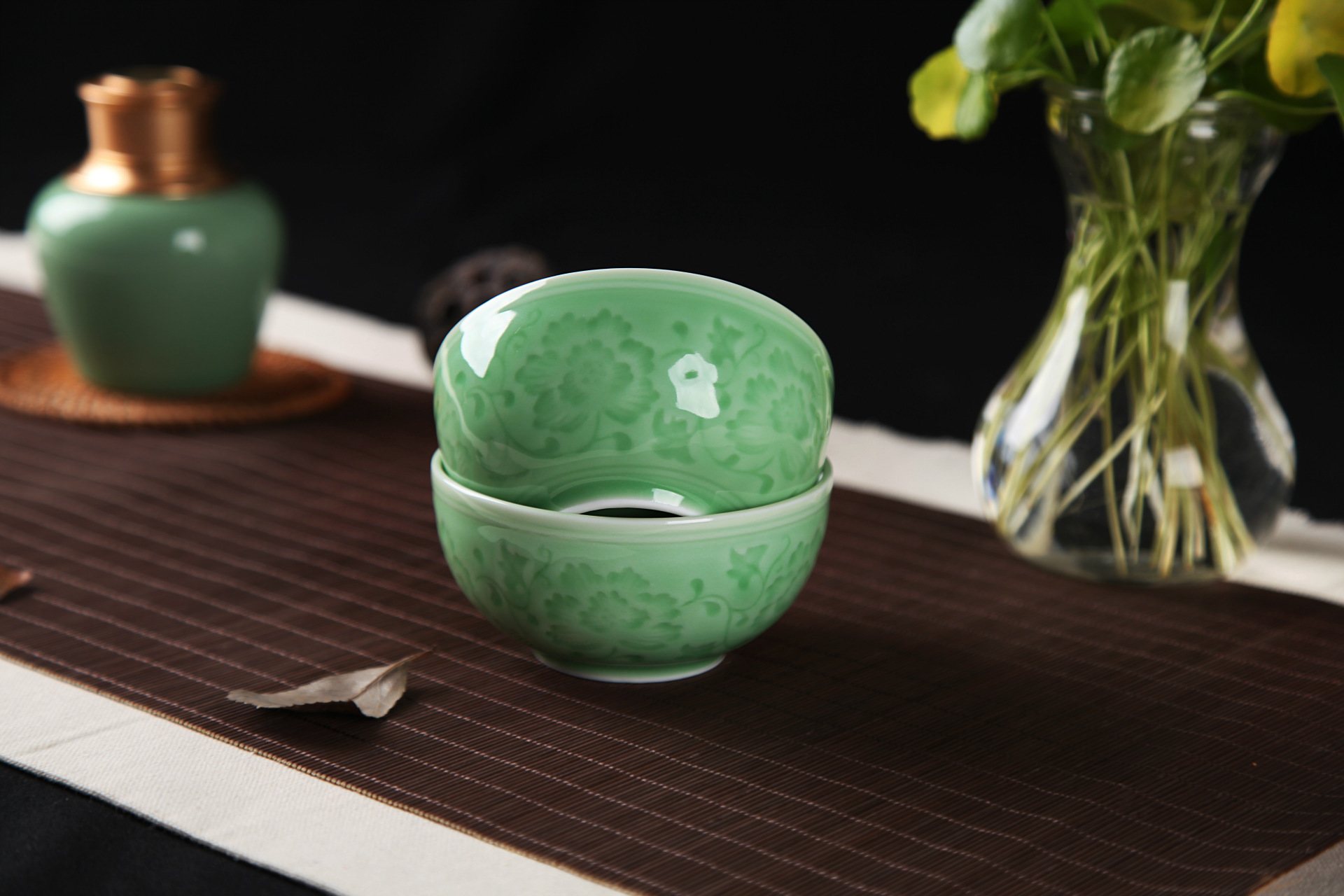 荷塘月色雕纹饭碗龙泉青瓷中式碗汤碗日用陶瓷碗套装