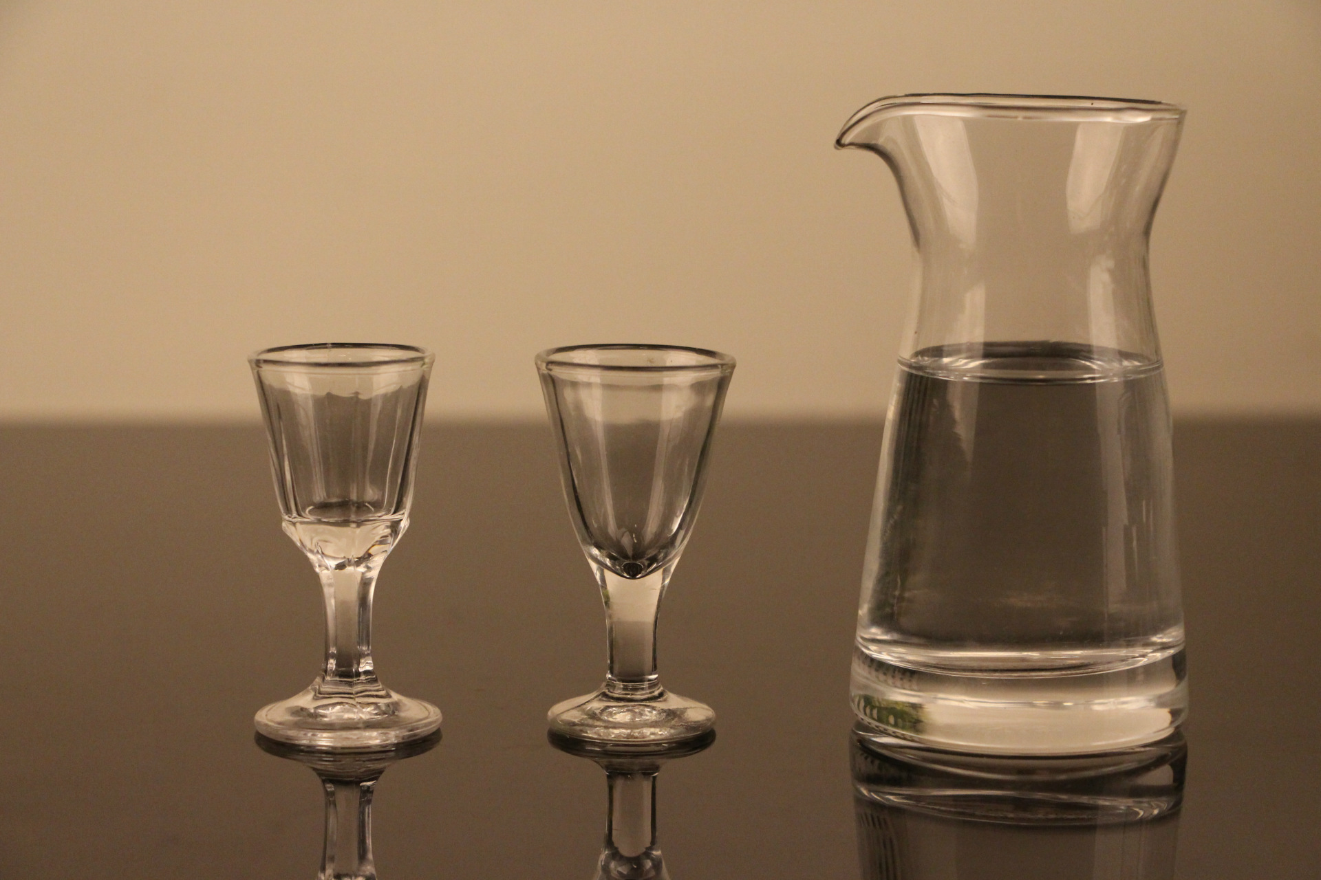 小酒杯玻璃白酒杯烈酒杯高脚茅台杯一口杯云吞杯子弹杯小酒盅