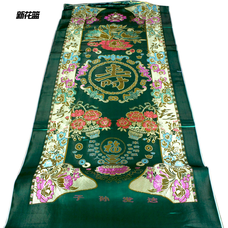 所产商品直供绍兴,义乌及杭州各地布艺市场,专业生产丝绸织锦缎布料