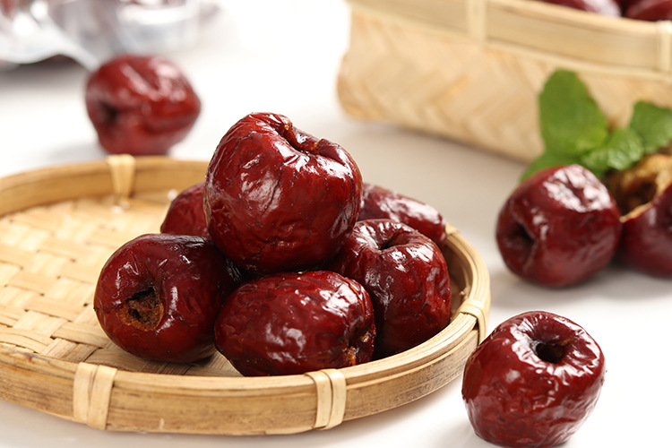 厂家直销优质脆冬枣 精品果干蜜饯类零食 简装系列休闲零食批.