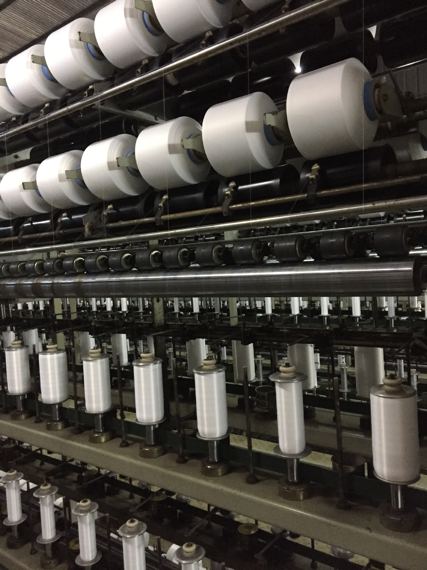 供应 中灰色 包纱 机包 彩色氨纶涤纶包芯纱包覆丝