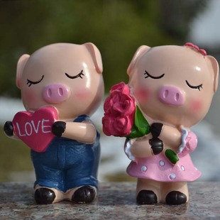 创意献礼小猪情侣树脂摆件工艺品精品新春新品网店加盟厂家批发中