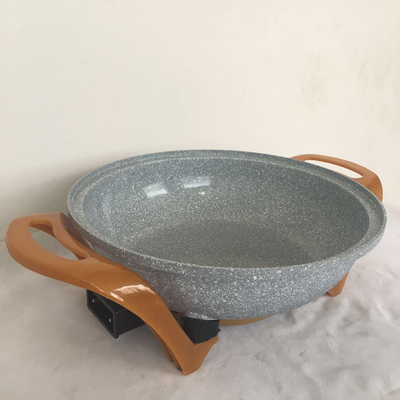 厂家批发韩式麦饭石真空养生锅电火锅无油烟不粘会销礼品展会爆款