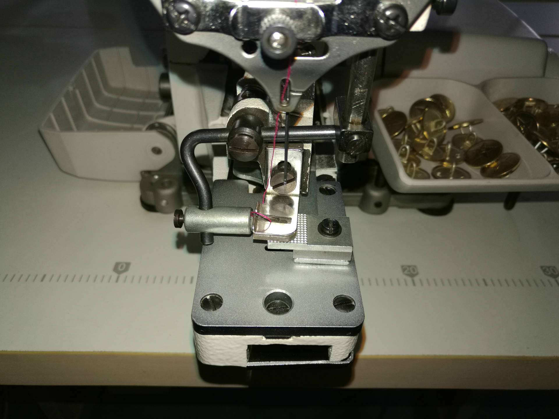 373钉扣机 1377d直驱钉扣机 军用立扣 雨伞钉扣缝纫机 厂家直销