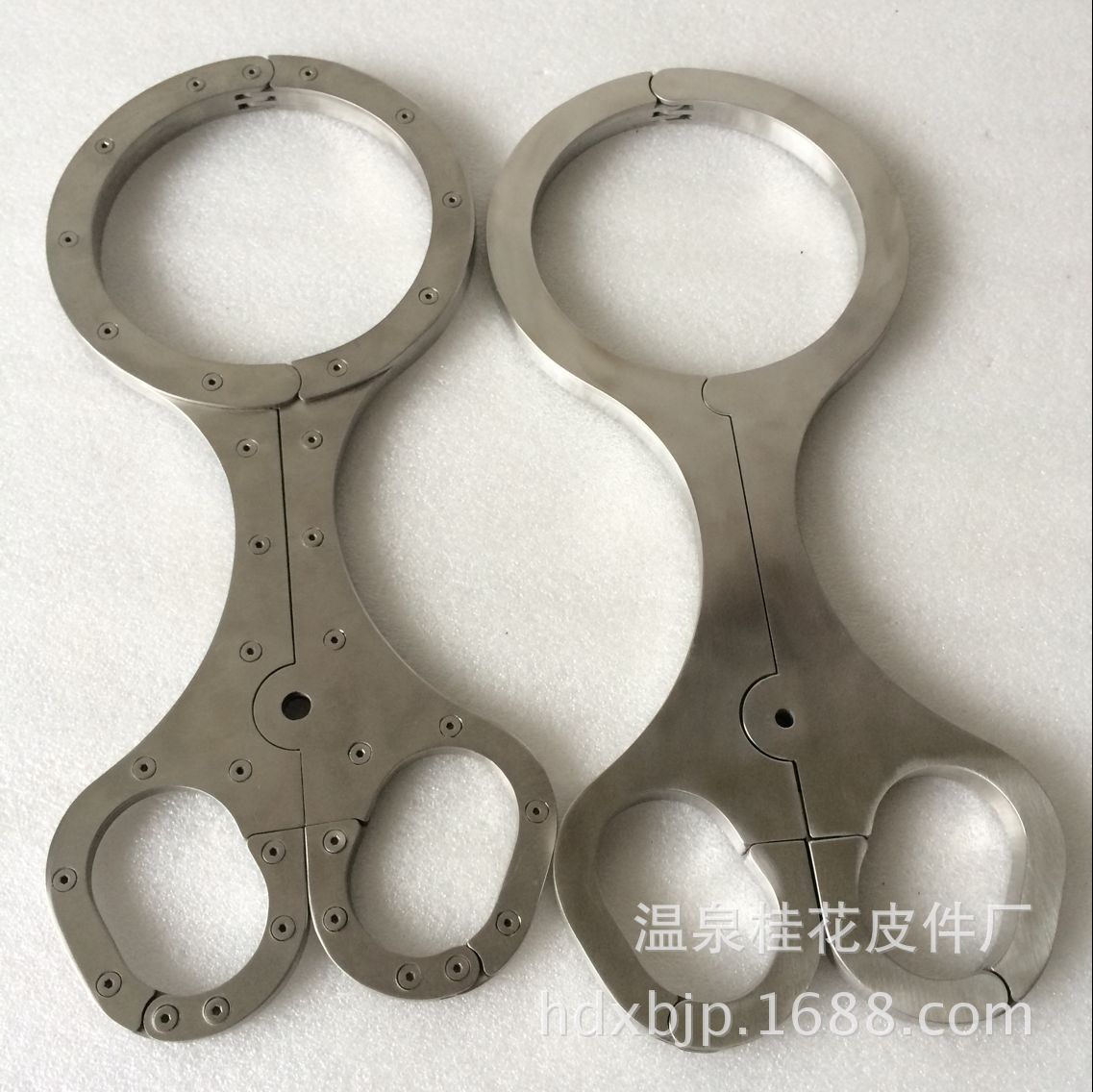 黑帝正品不锈钢人字枷情趣用品成人玩具铐类