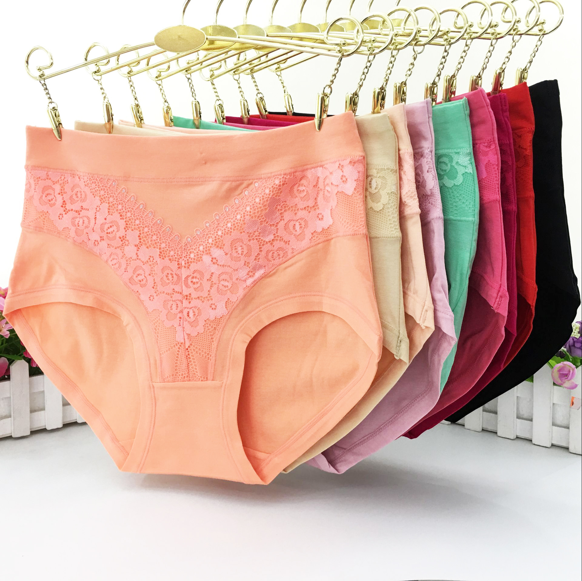 供应信息 内裤 莫代尔女士内裤新款高品质中腰女三角内裤性 款式:三角