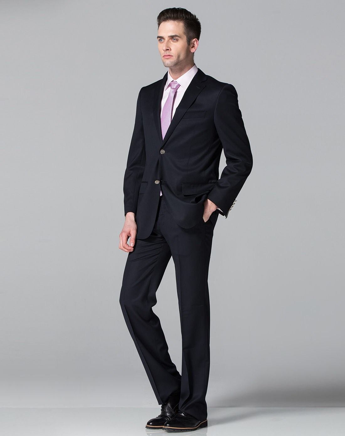 定制男式西装套装 专业修身职业西服外套与男士商务正装可定制