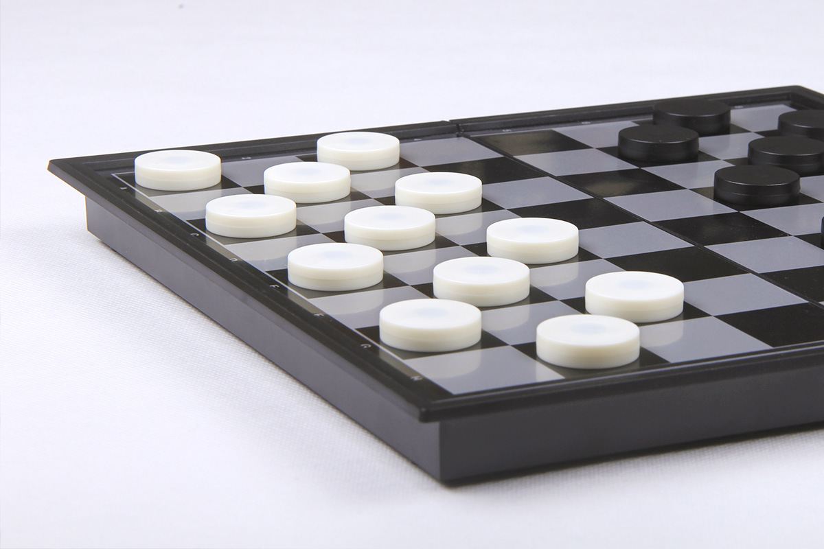 西洋跳棋 3800 64格格国际跳棋 ub厂家直销64格黑白棋 学生必备