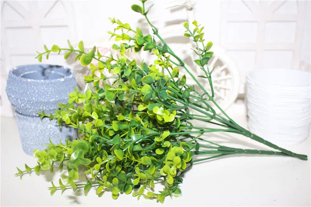 7杈46叶小尤加利 热销爆款园艺装饰塑料植物 水草人造花厂家直销