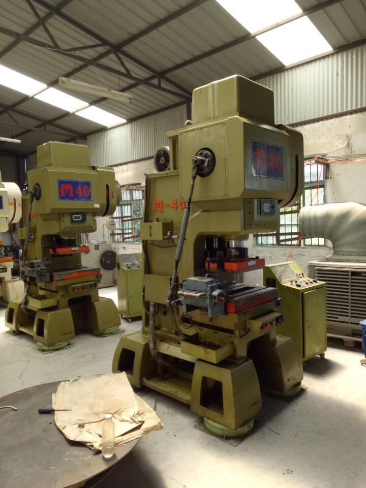 类型 高速冲床 品牌 明勖,其他 动力类型 气动 型号 m40 主电机功率