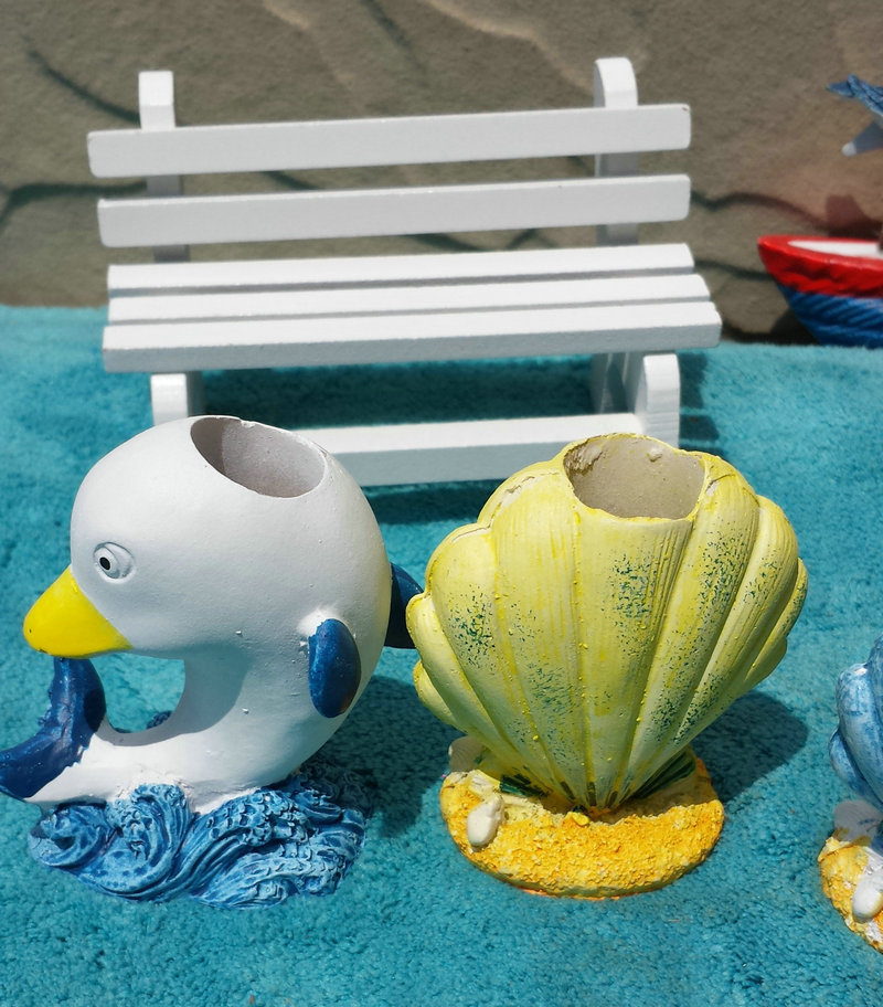 首页 厨品 餐具 牙签筒 >海洋套装贝壳海豚造型笔筒 牙签筒 地中海