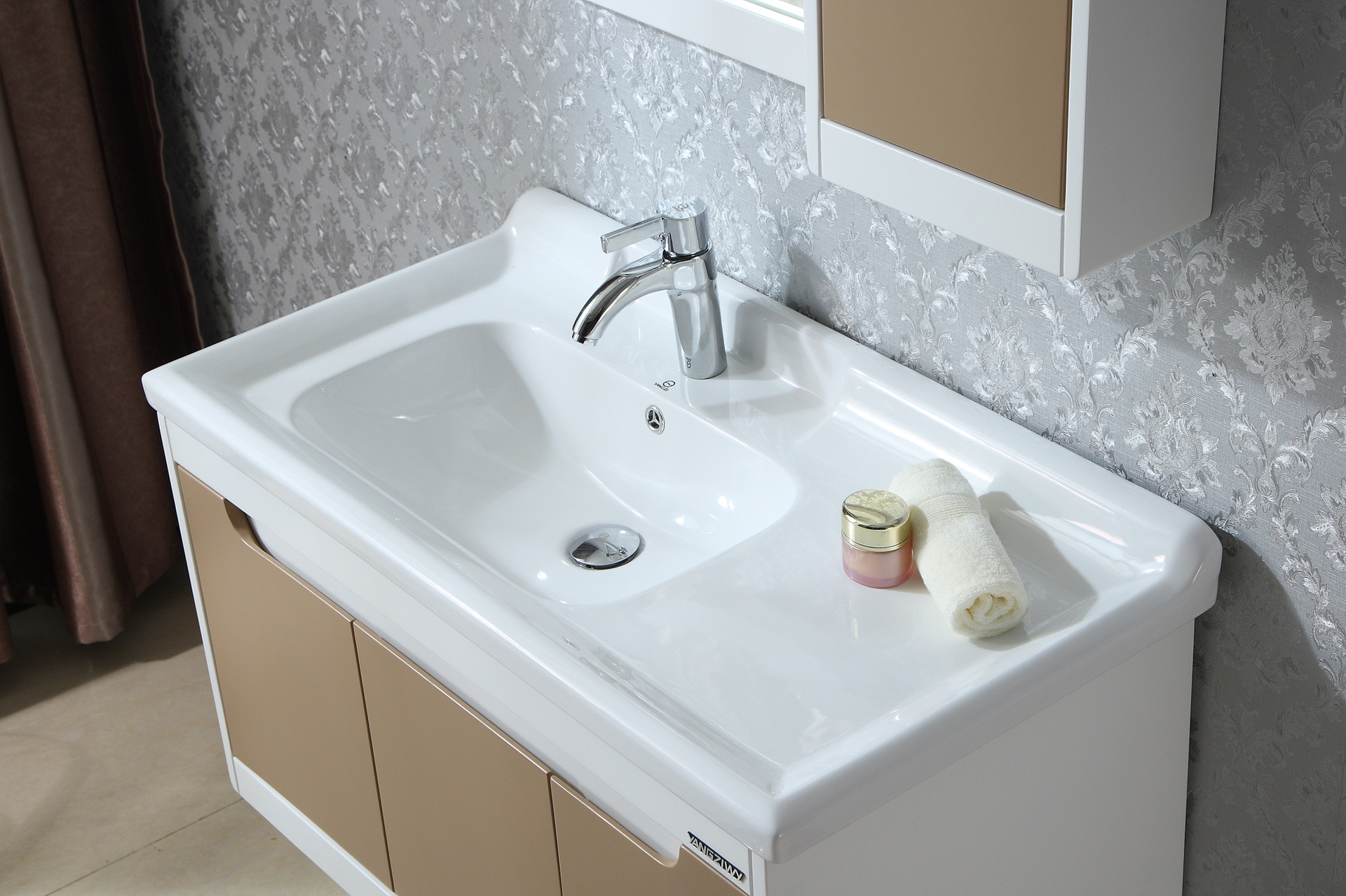 厂家直销 扬子卫浴橡木浴室柜挂墙式吊柜洗手盆洗脸盆镜柜组合