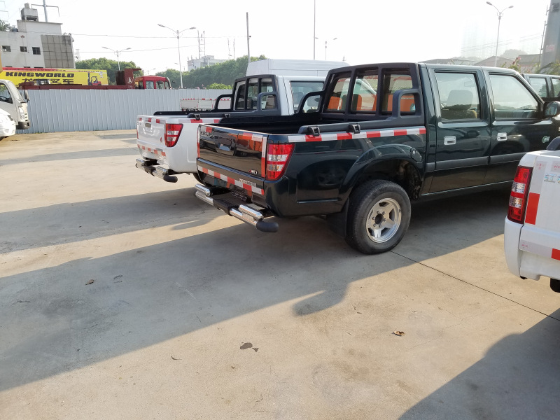 江铃宝典不锈钢后杠 加厚后保险杠 防撞杠