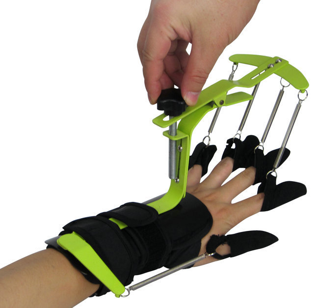 微博橱窗##全网诚信通官方# 手指矫形器中.