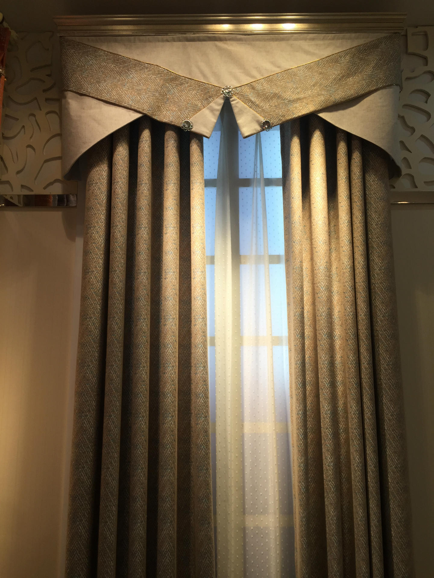 【高档休闲拼接单色彩棉麻高精密酒店大厅客厅卧室走廊专用窗帘】价格