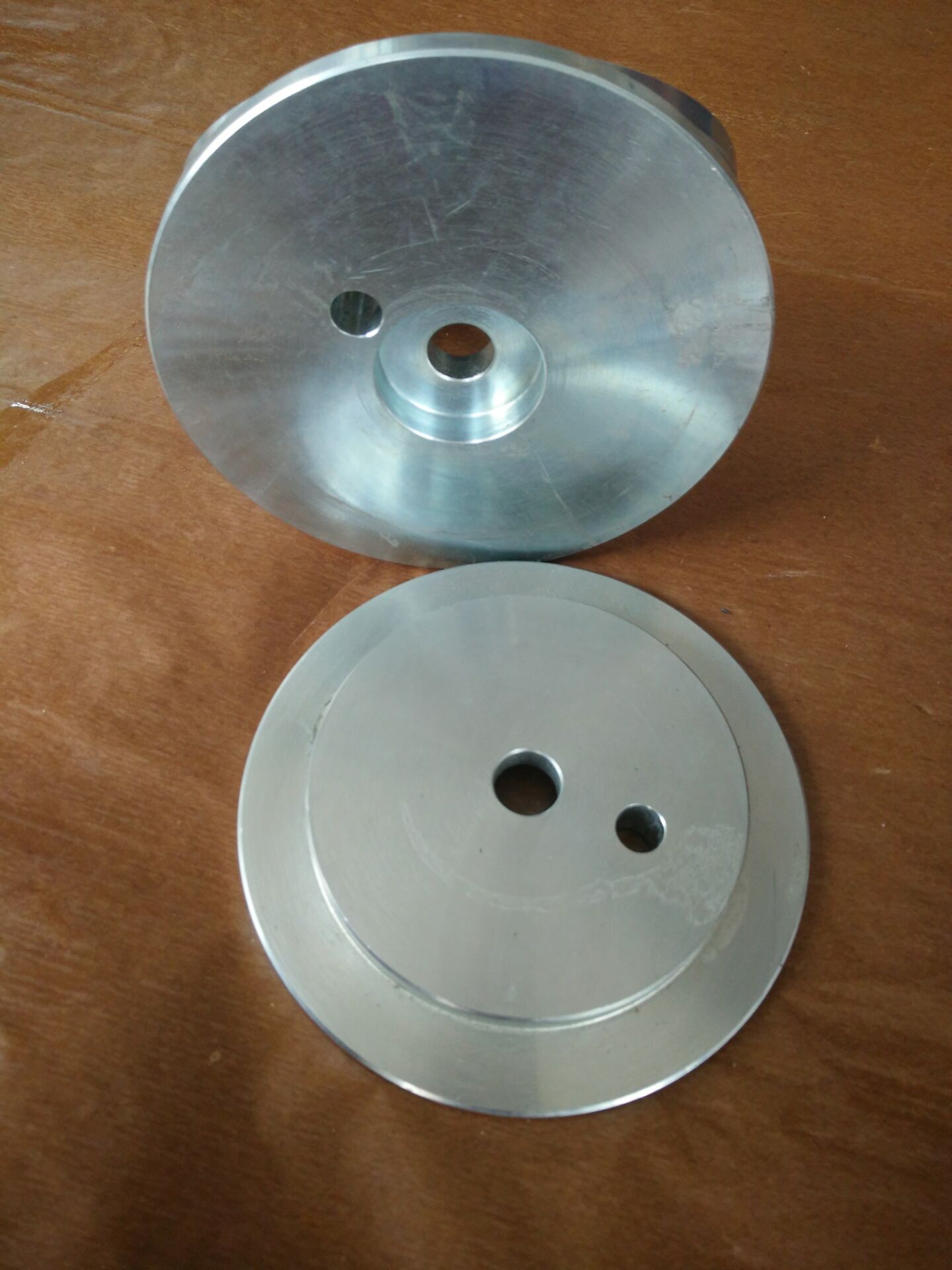 起重机械加工轴端盖