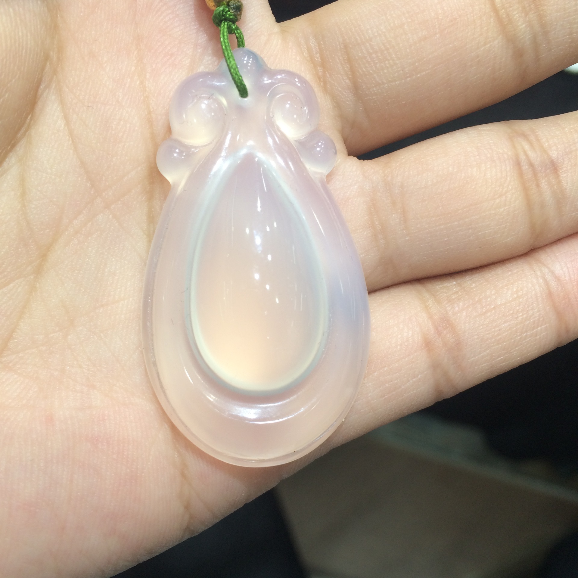 玉石天然玛瑙玉髓水滴形如意挂件男女款玉器工艺品坠项链
