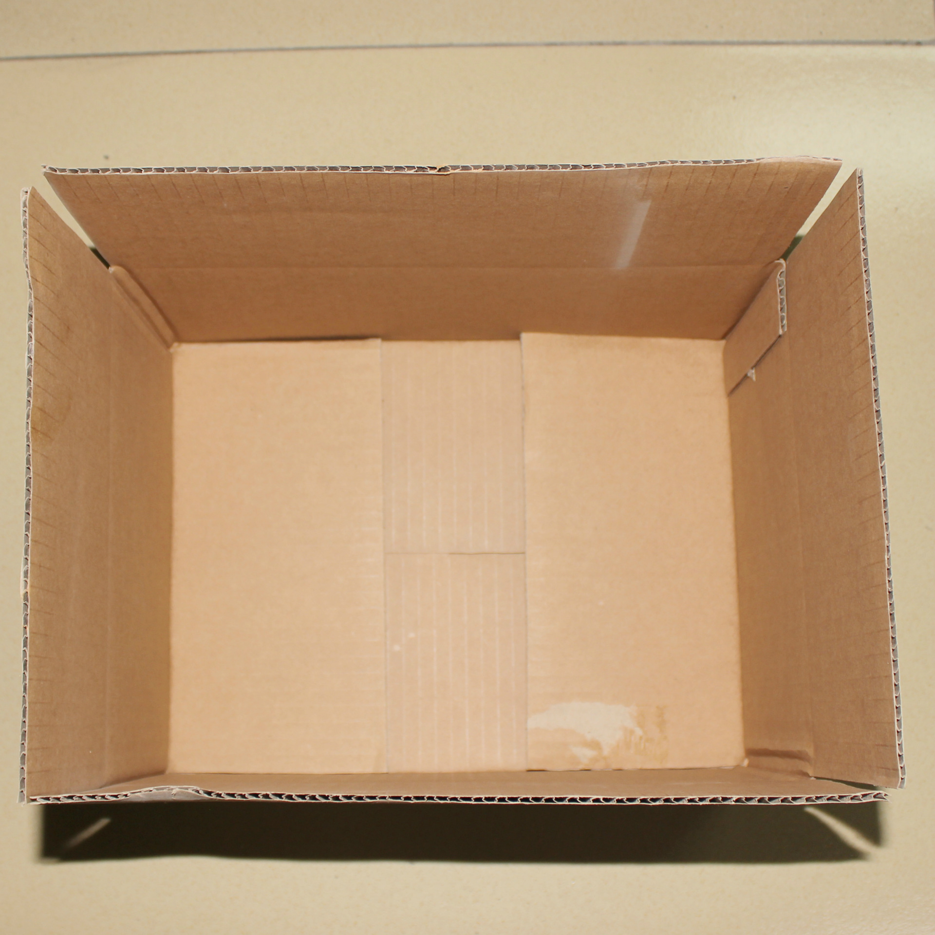 工厂直销模切纸箱异型纸箱纸盒一体成型纸箱