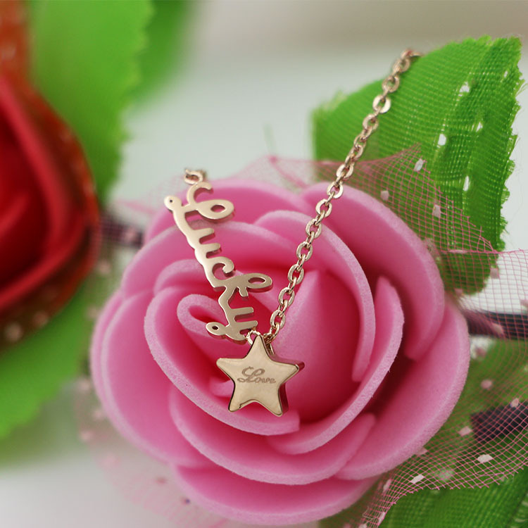 x5-201 明星同款百搭幸运星字母项链女 五角星钛钢玫瑰金锁骨链