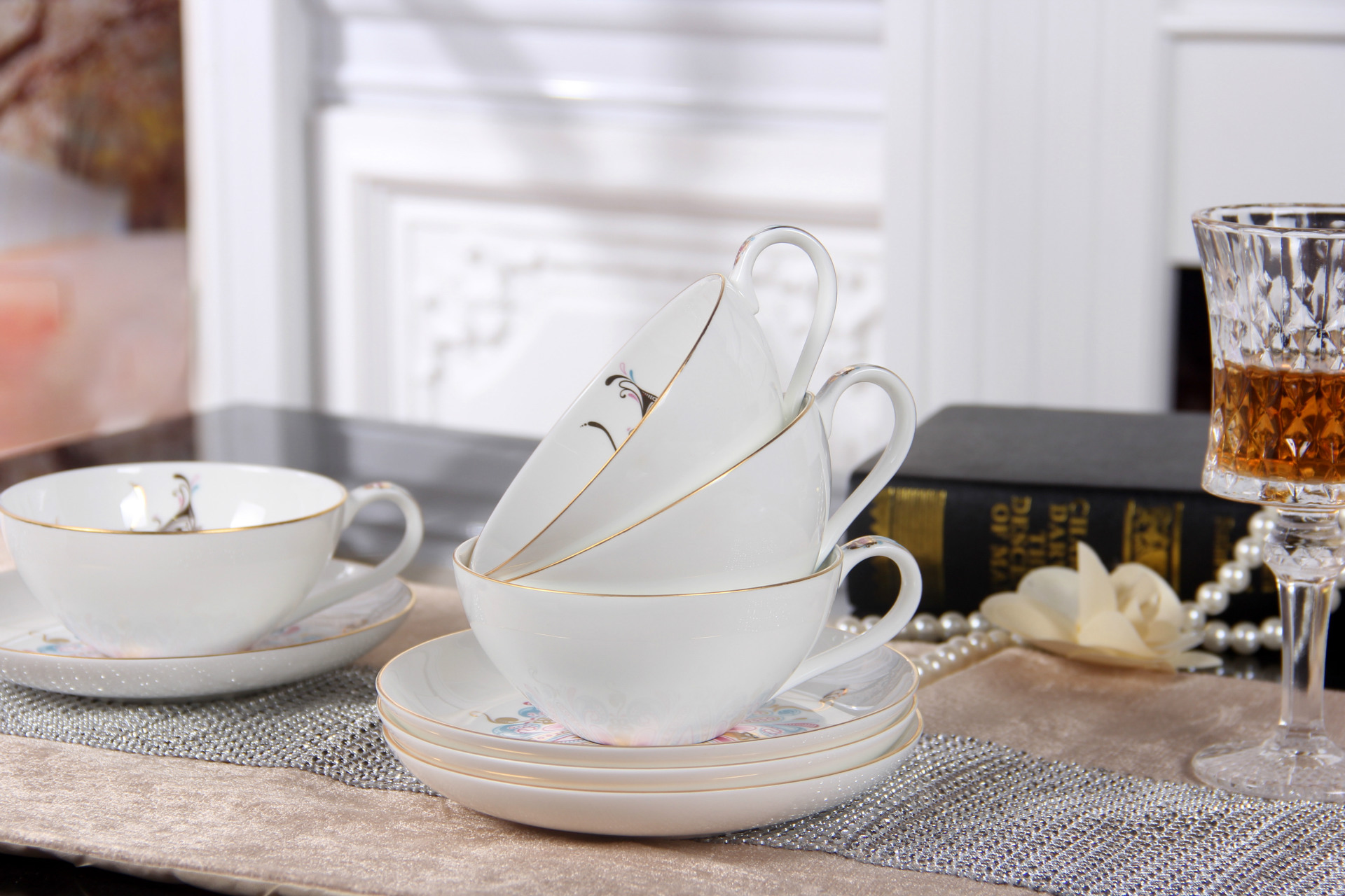 供应信息 杯具 和致骨瓷蝶缘咖啡杯碟盒装欧式创意金边咖啡杯英式下午