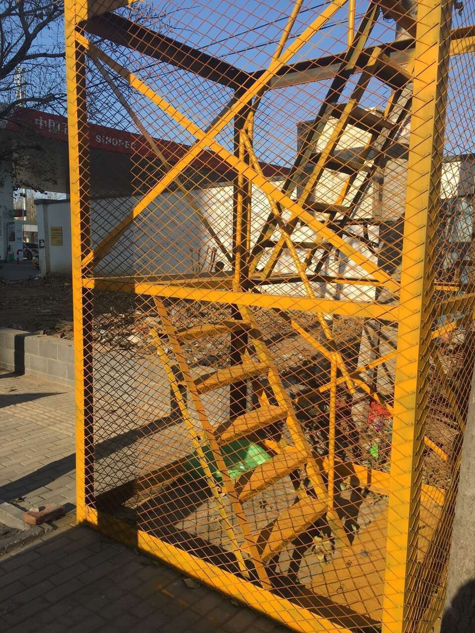 笼梯,消防安全梯,铁楼梯,安全爬梯,龙式扶梯,逃生梯