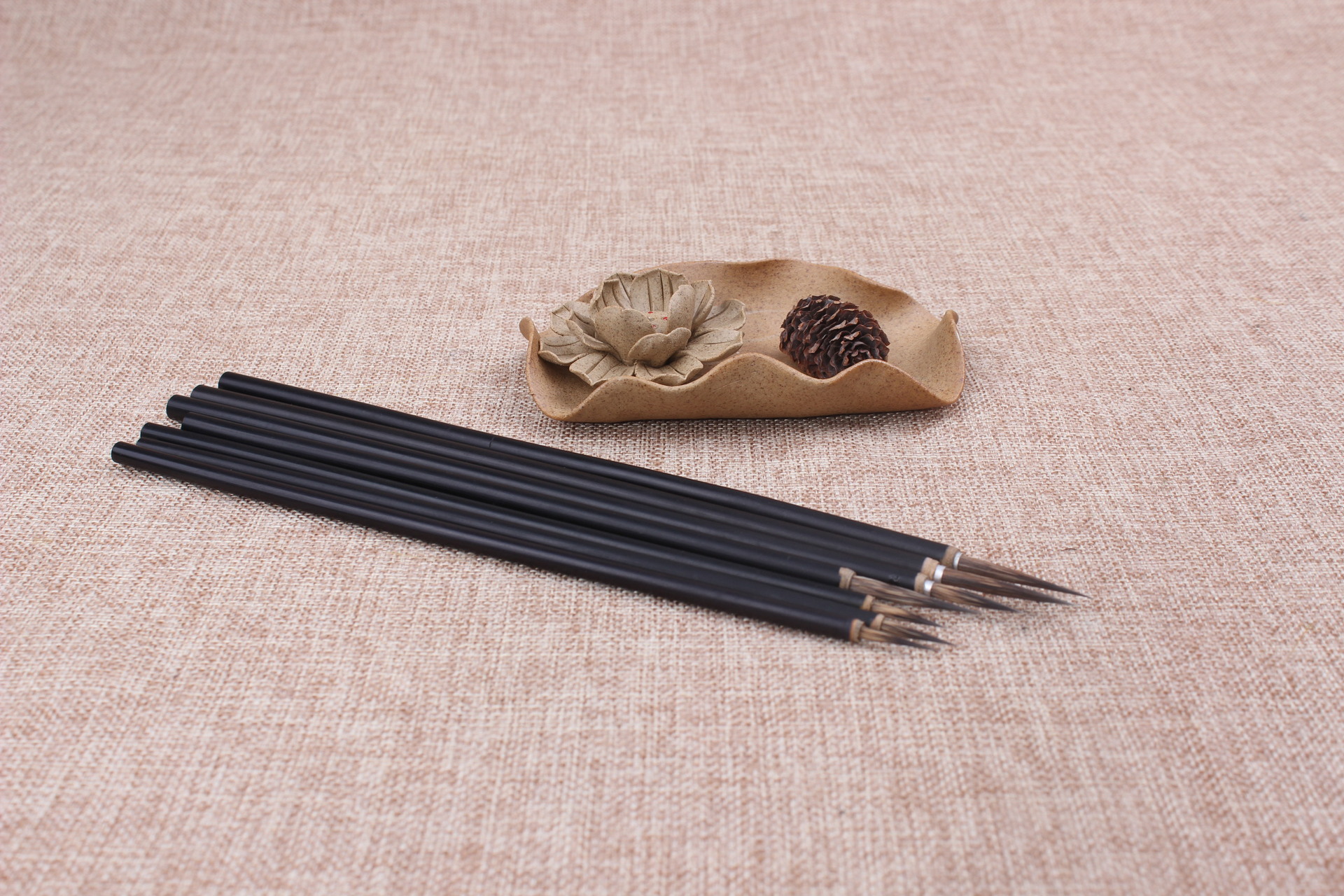 大中小圭笔 勾线 叶筋毛笔 黑色木杆狼毫勾线笔 精工彩绘画笔