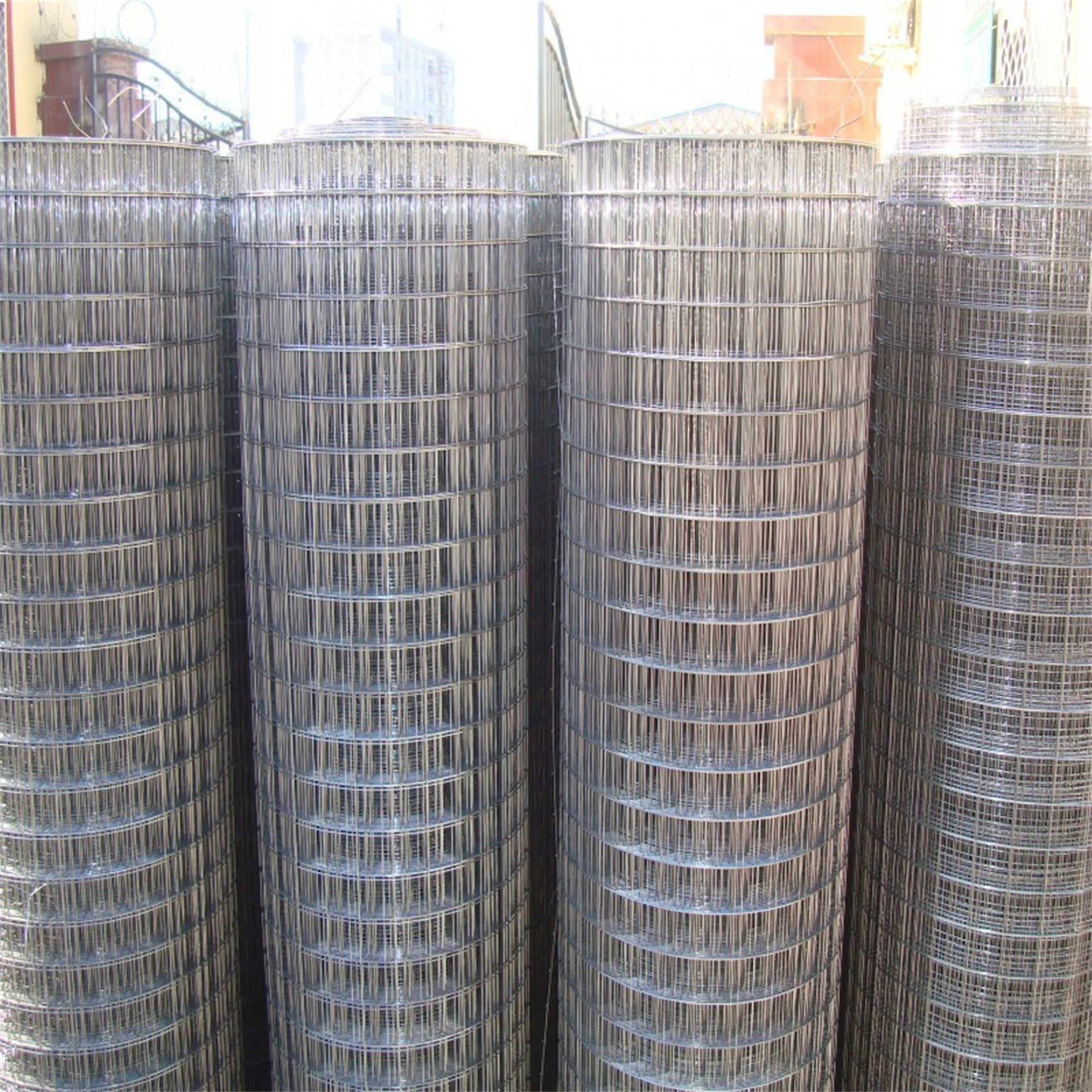 批发镀锌电焊网 建筑电焊网卷 定做异形电焊网片 钢筋焊接网厂
