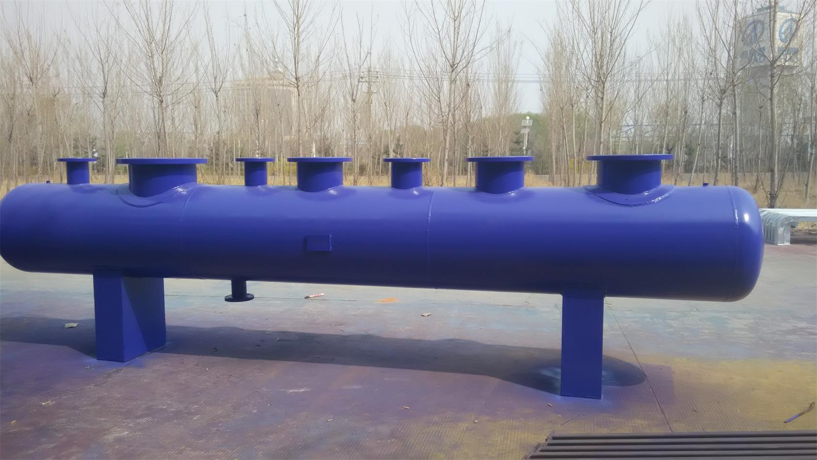 水器又名分集水器是由集水器和分水器组合而成的水流量分配和会集装置