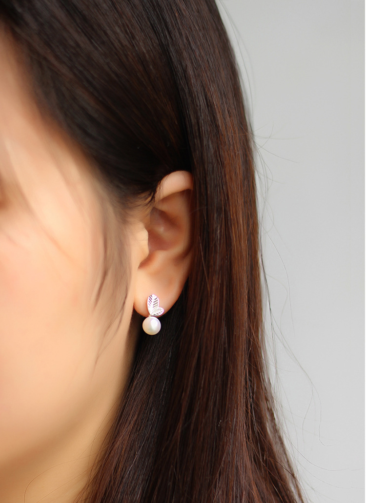 韩版天然淡水珍珠纯银耳钉s925纯银防过敏珍珠嫩叶耳钉女款新上市