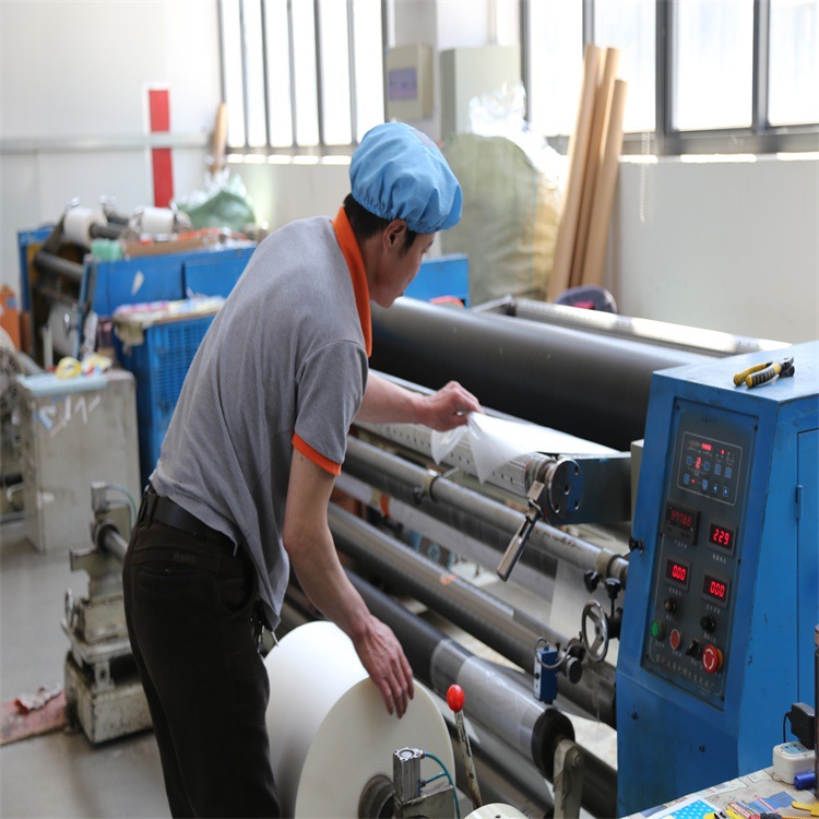 供应bopp膜 光膜3.7丝 聚丙烯薄膜 量大优惠 欢迎来电垂询