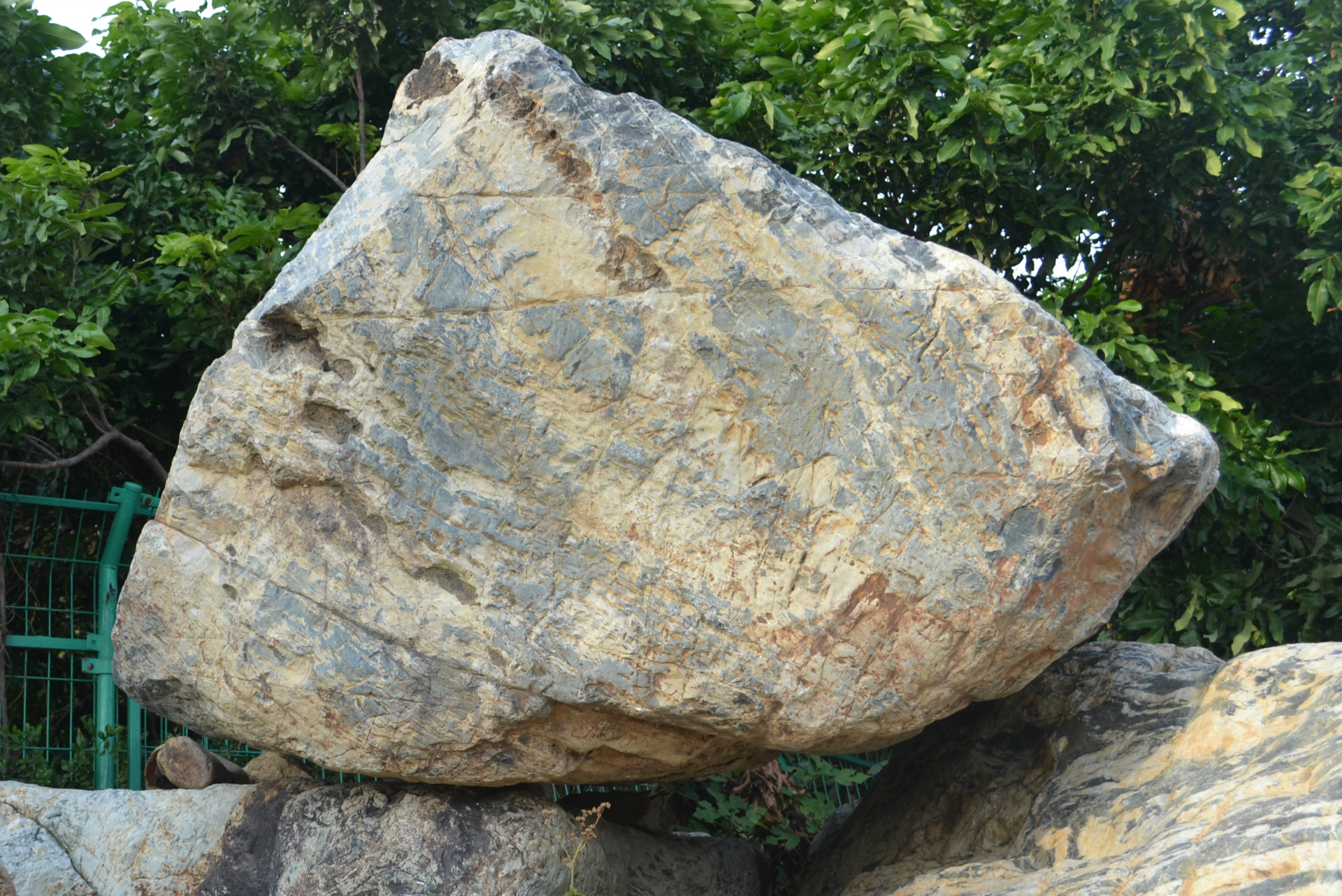九龙壁,河冲石,河卵石花园日式枯山水景观设计专用景观石大鹅卵