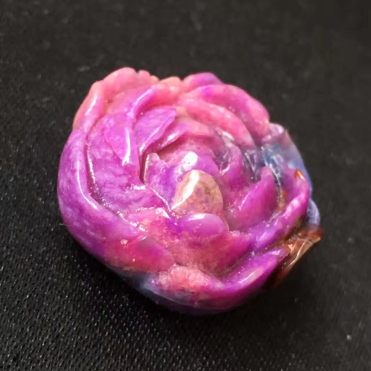 天然南非原矿樱花粉色玉华苏纪石裸石雕刻玫瑰花吊坠 高档时尚