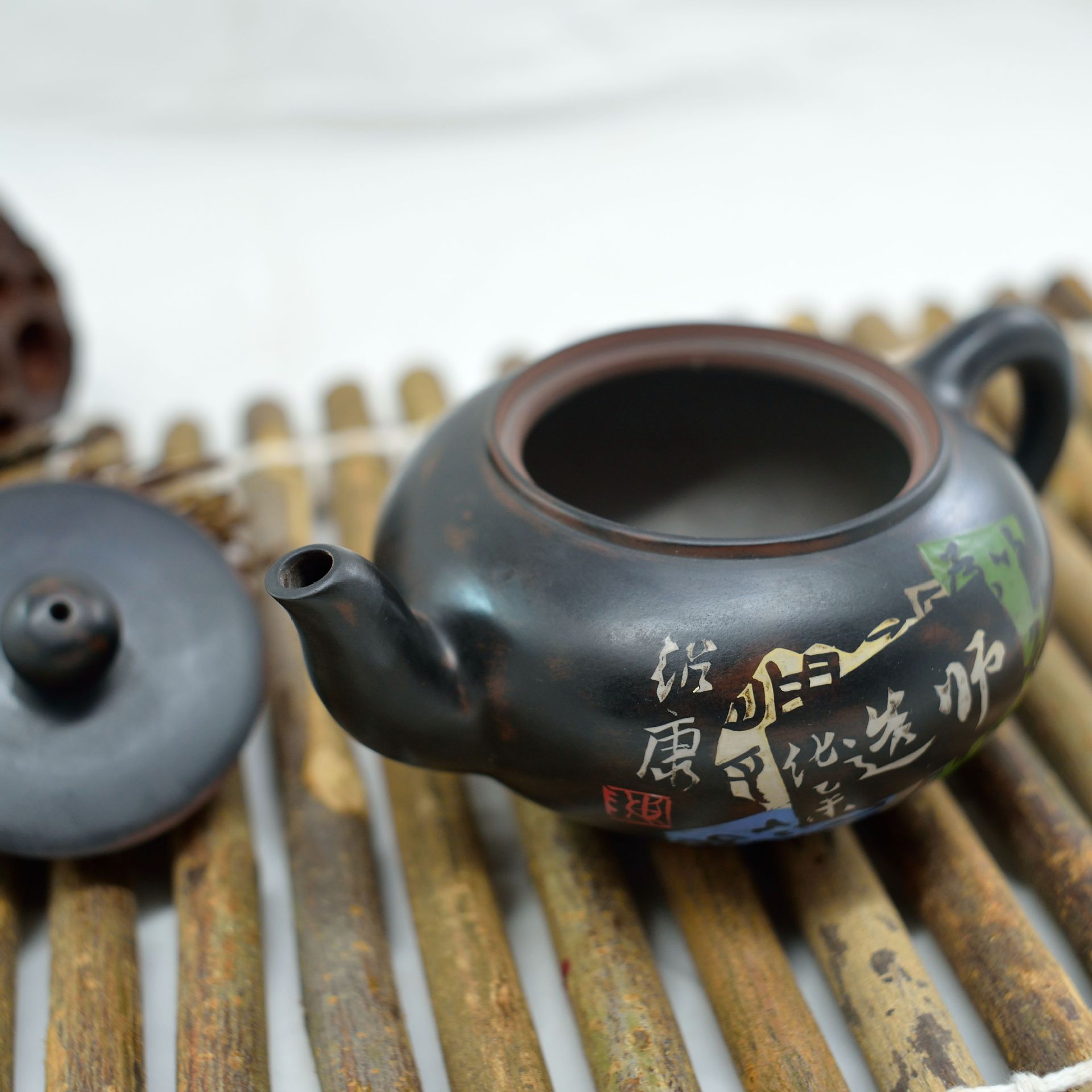 云南建水紫陶陈绍康大师全手工如意残贴壶 顺丰包邮