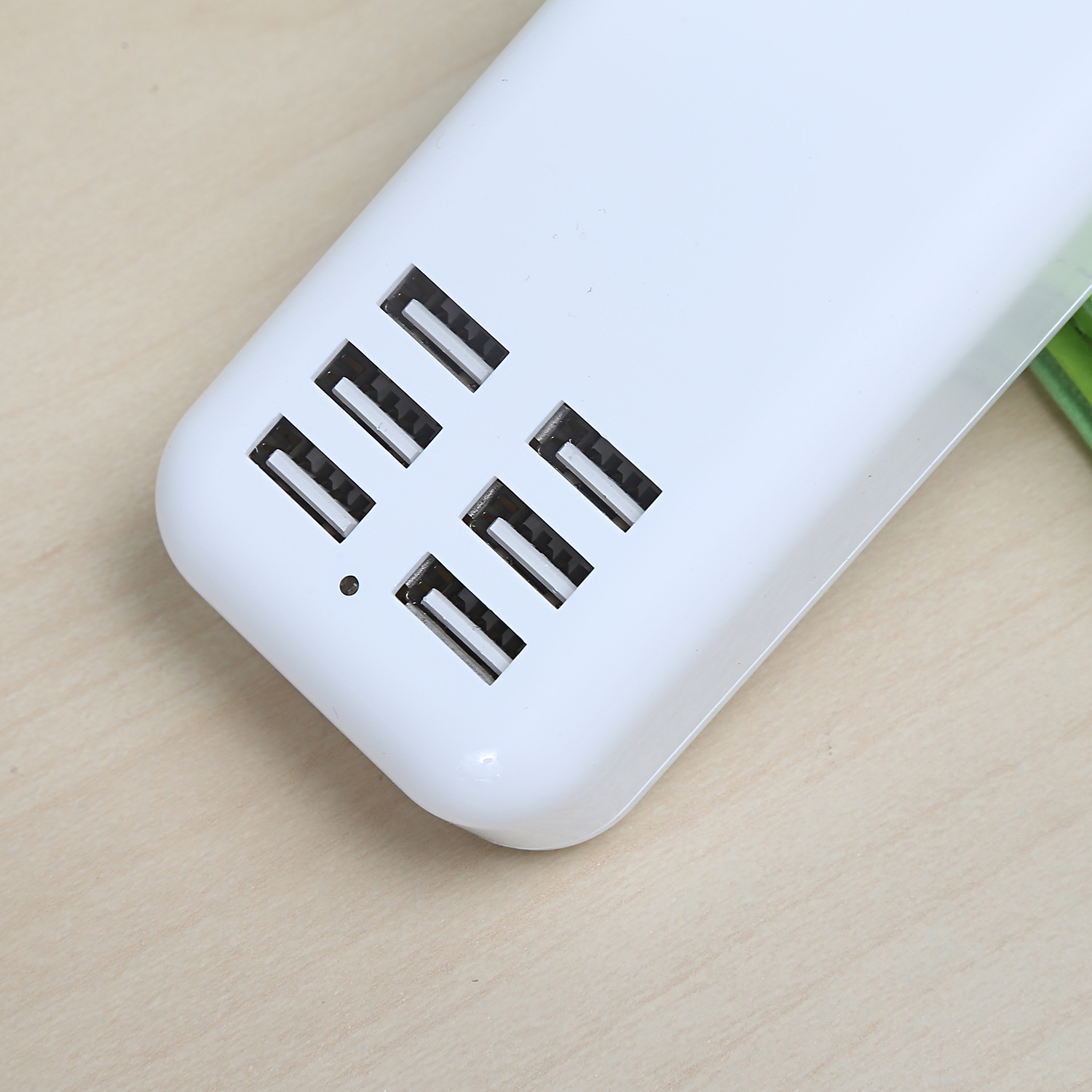 6usb多口usb智能充电器插座带开关 手机平板智能识别排插