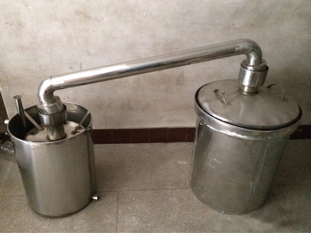 厂家批发高效节能304不锈钢酒甑,中国酿酒之家蒸馏器