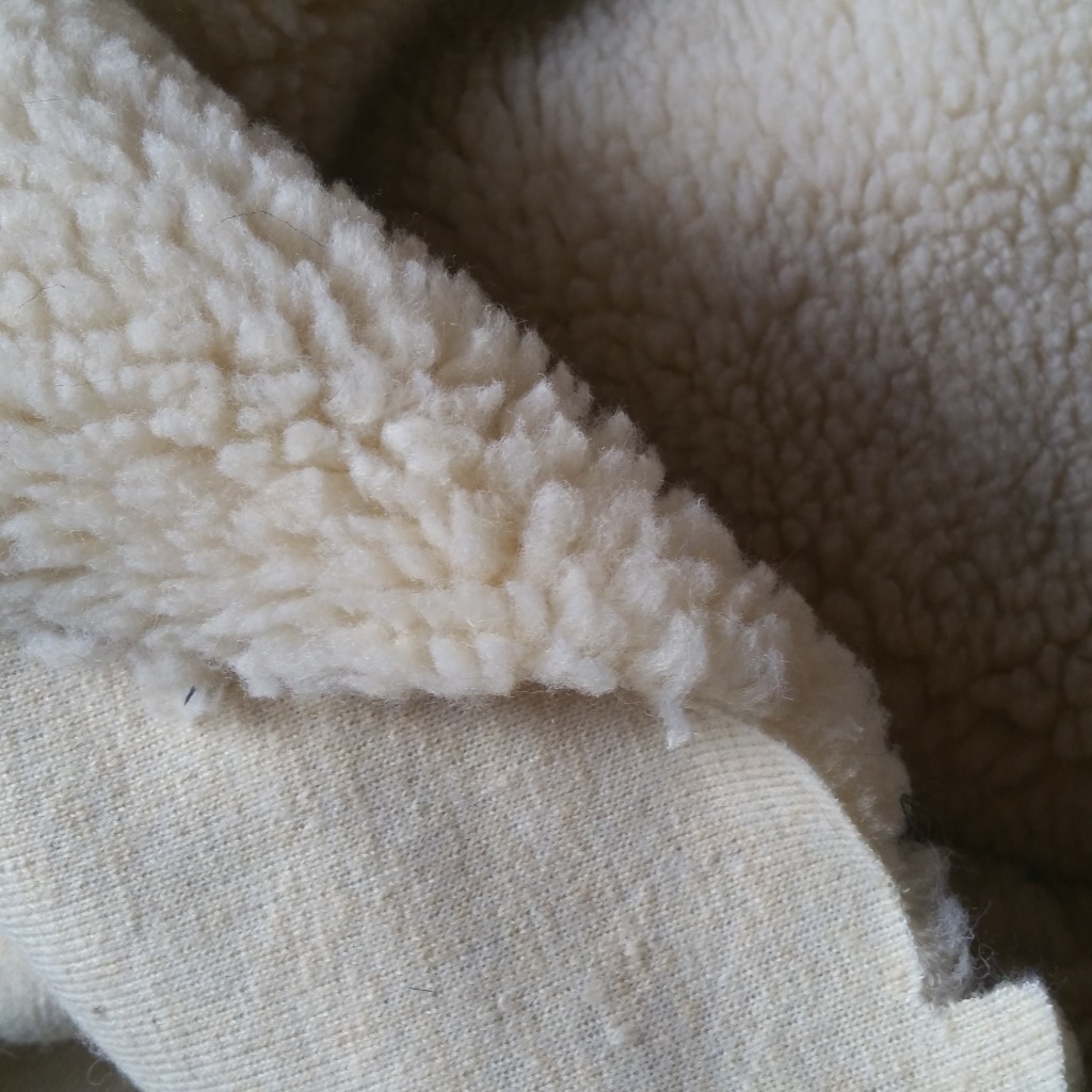 羊毛羊羔绒 仿羔羊绒 真羊绒颗粒绒 含20%羊毛 含羊绒布料棕色