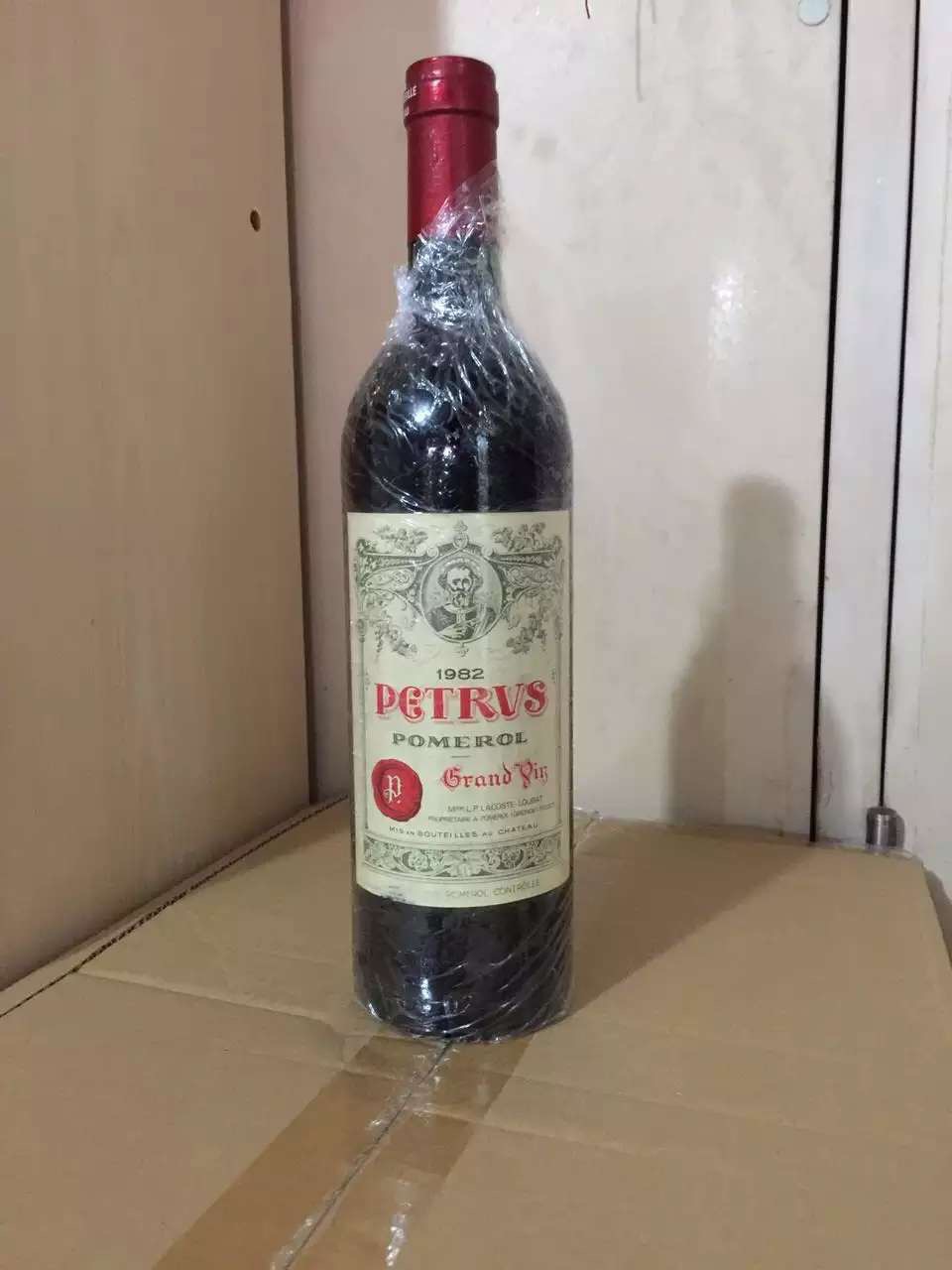 1982年柏图斯酒庄红葡萄酒petrus红酒柏翠红酒