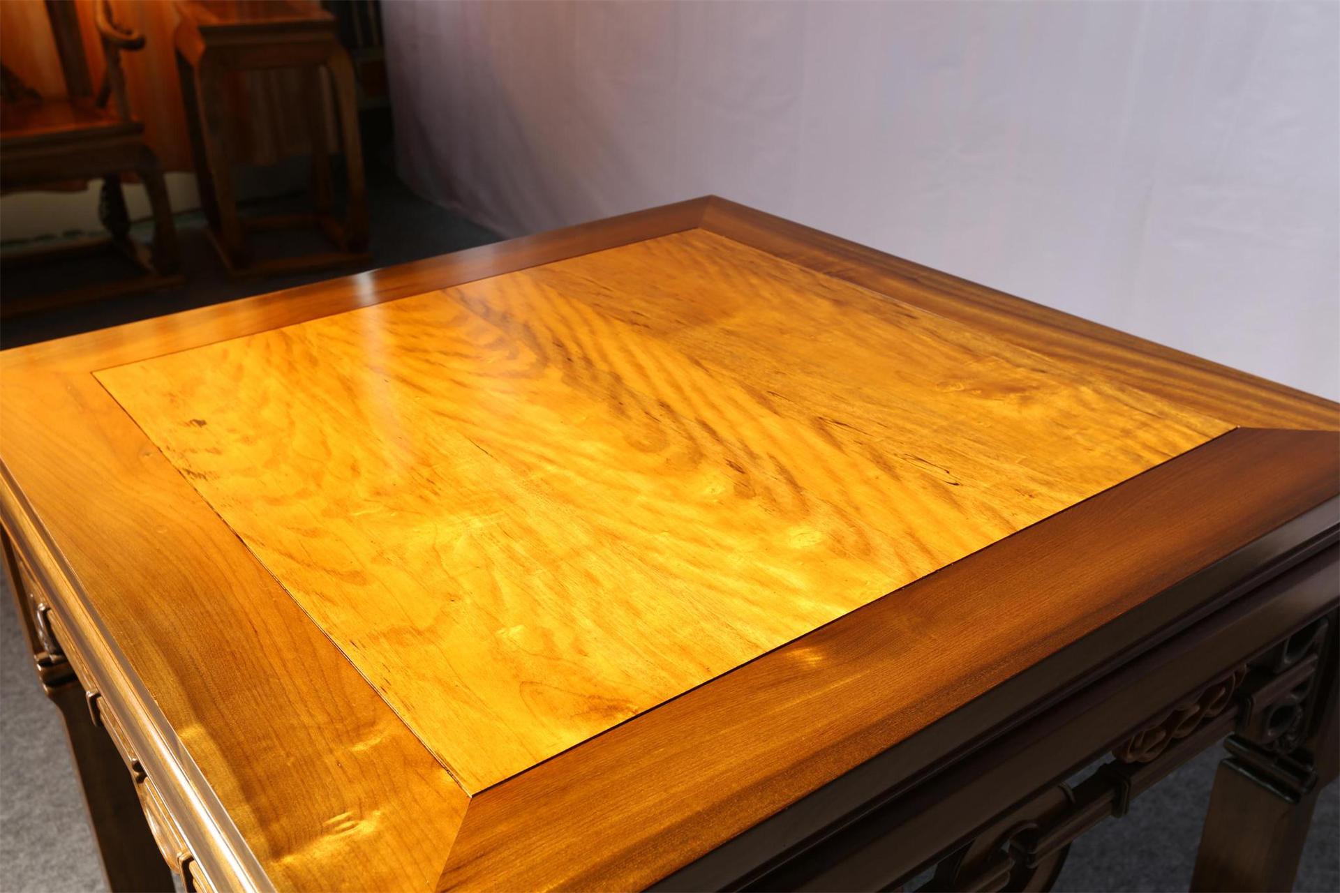 金丝楠虎皮纹方桌5件套