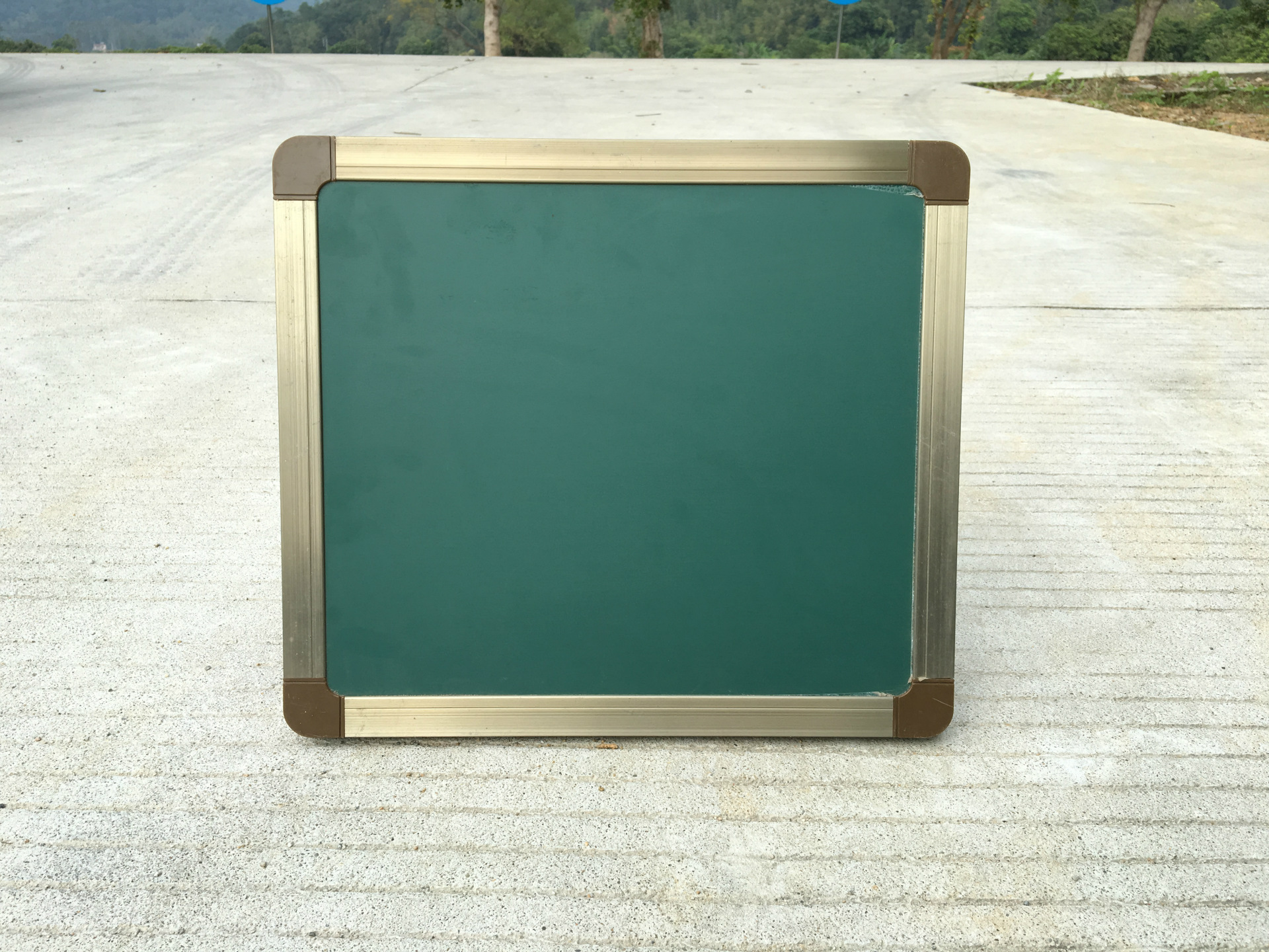 厂家直销平面黑板 无尘磁性大黑板 批量订购多多优惠