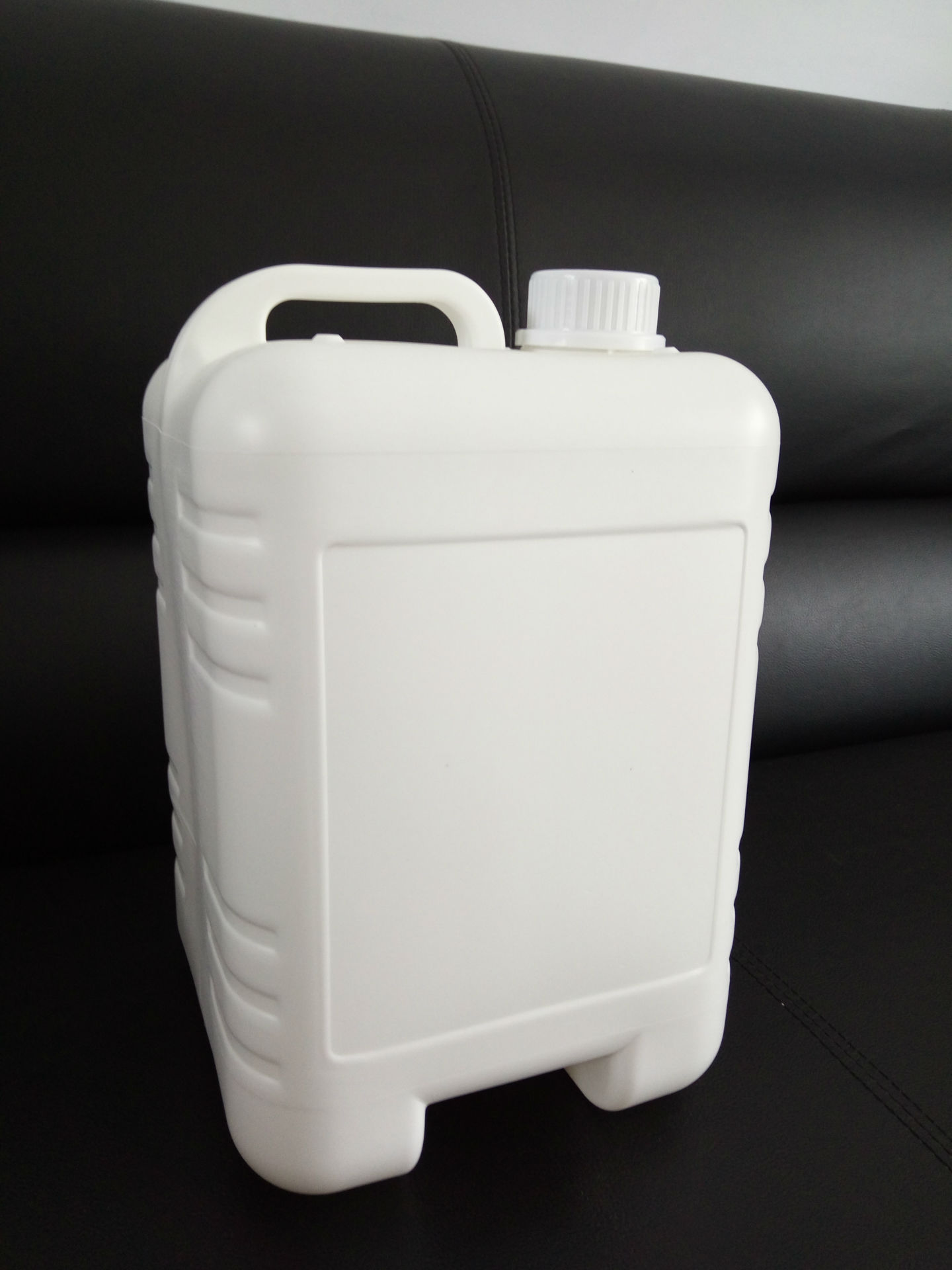 厂家供应25升方形塑料桶 新型环保包装桶 25升扁桶塑.