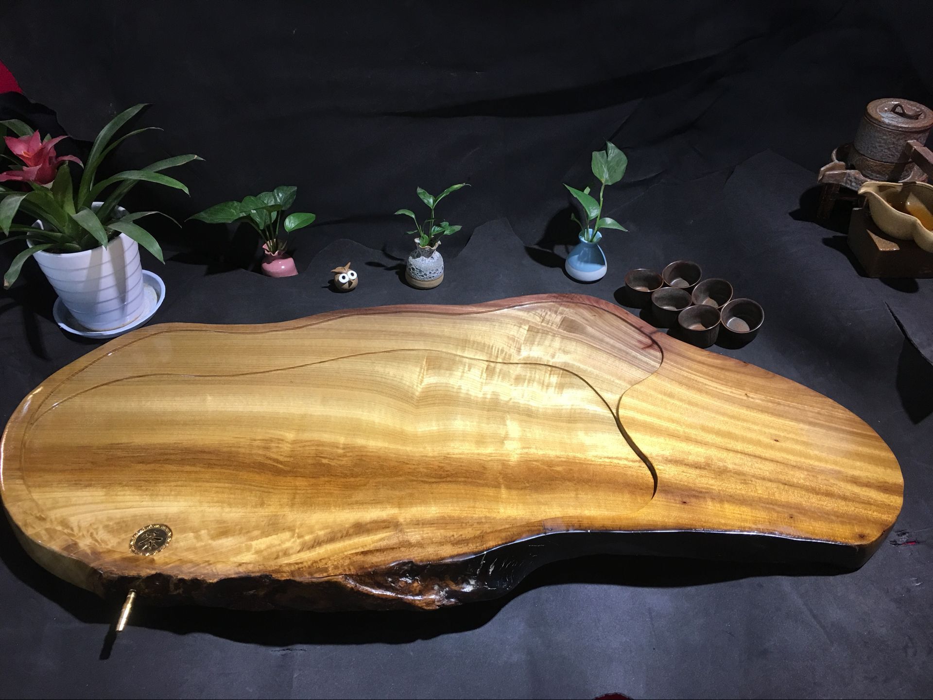 天然原木精品工艺金丝楠木根雕茶盘排水式整块实木茶盘厂家直销