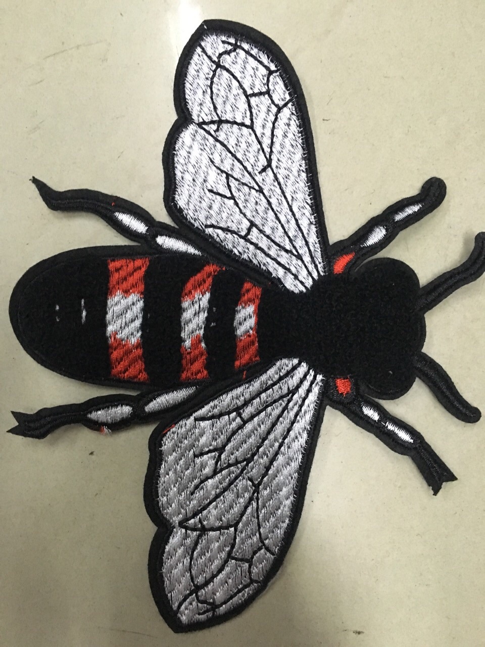 平利绣品混合绣花大量现货