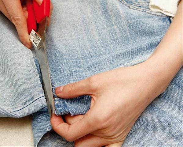 让旧牛仔裤在厨房重获新生