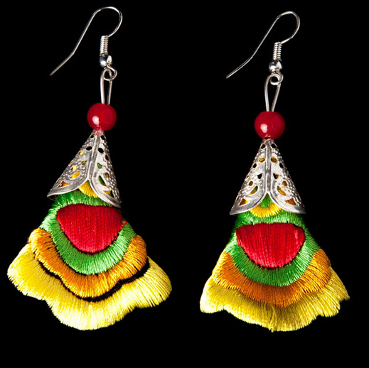 实拍云南民族风耳环饰品批发时尚绣花热销新款棉麻复古耳环 - 中国珠